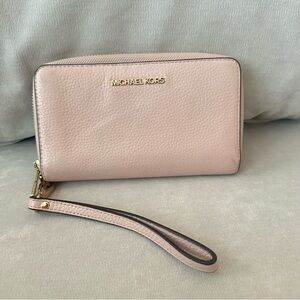 Michael Kors wallet/wristlet